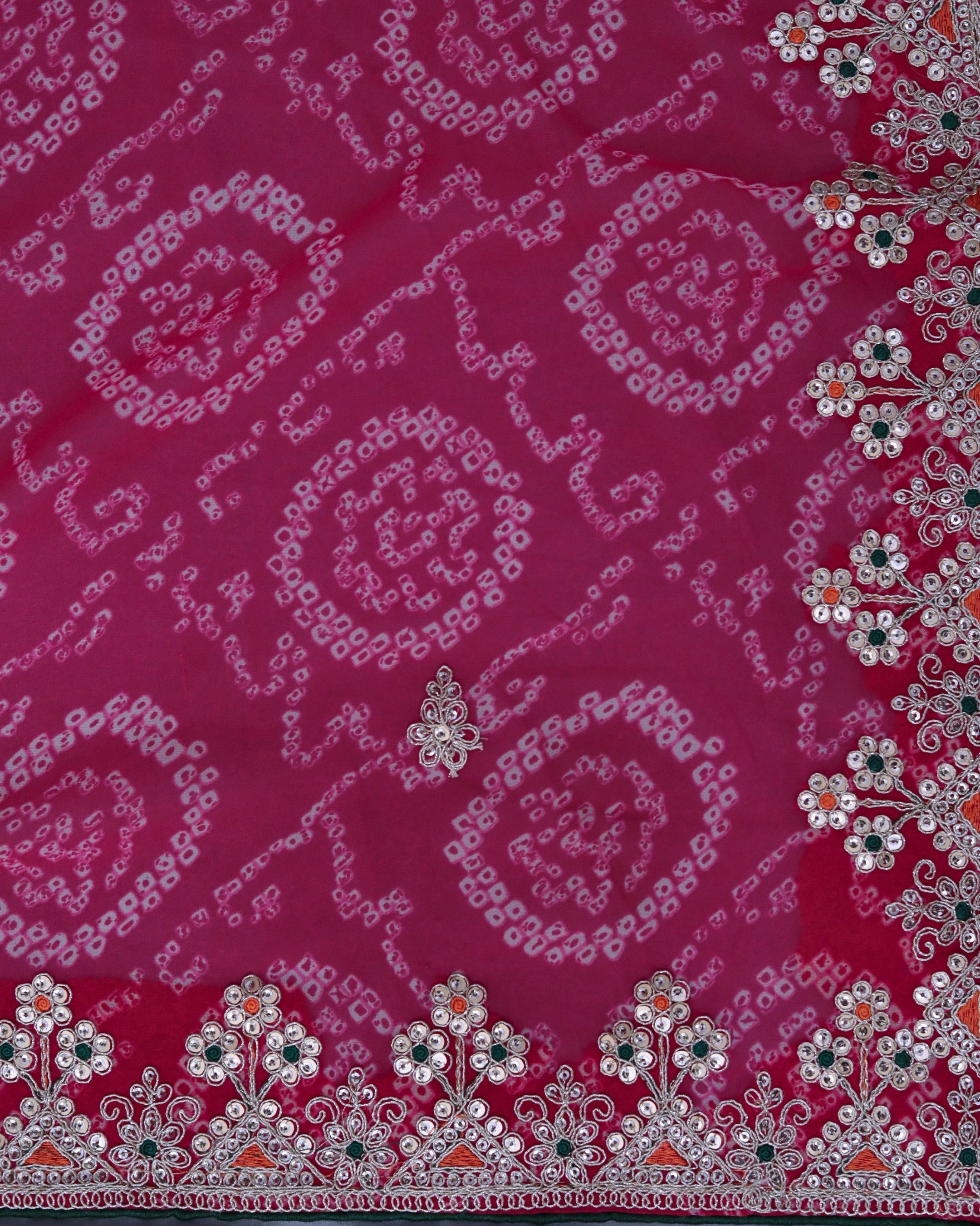 ISHNA Pink Bandhani Saree With 3 Flower Border and Theard Work