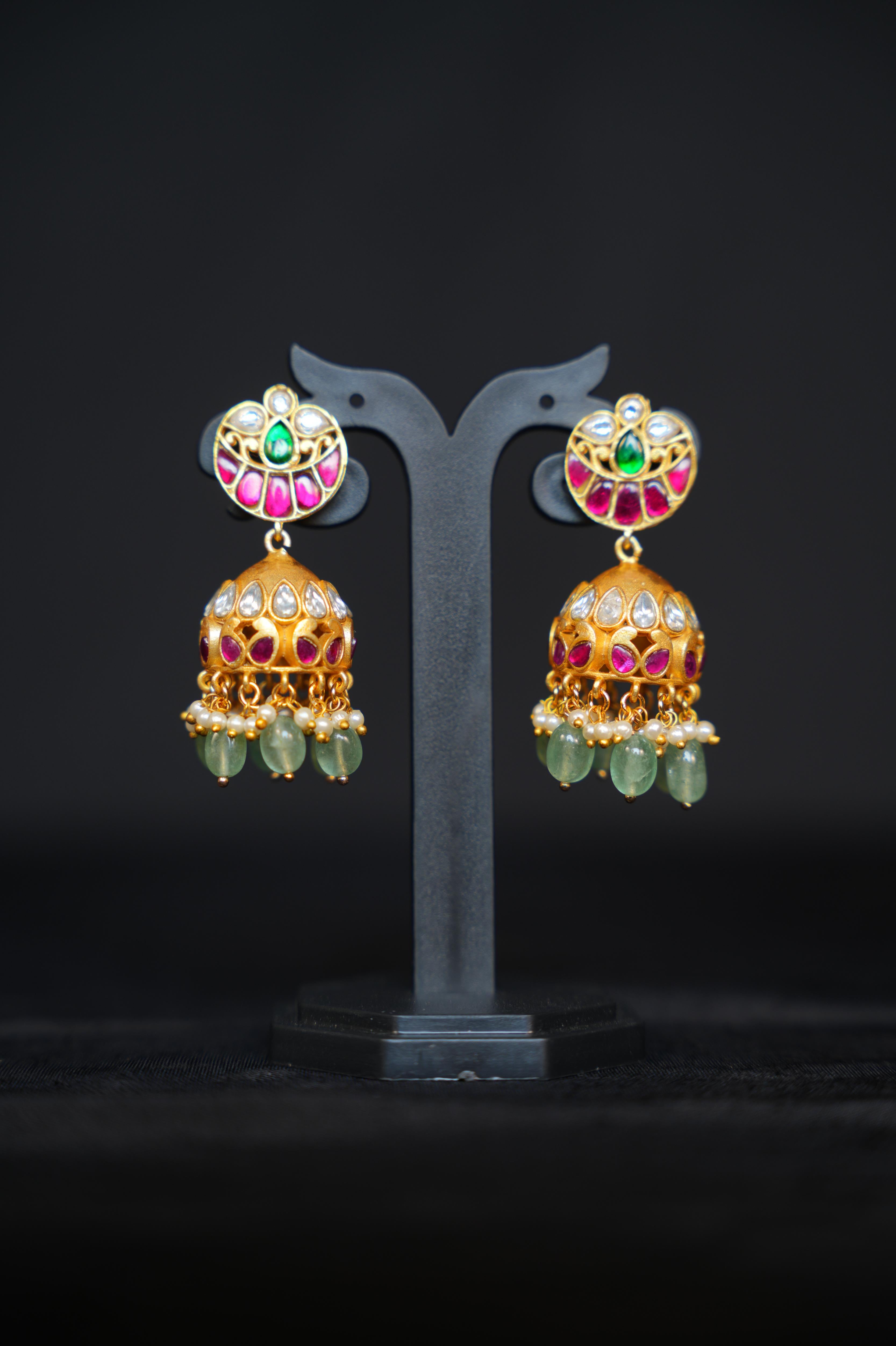 ISHNA Anvika Classic Kundan Jhumkas
