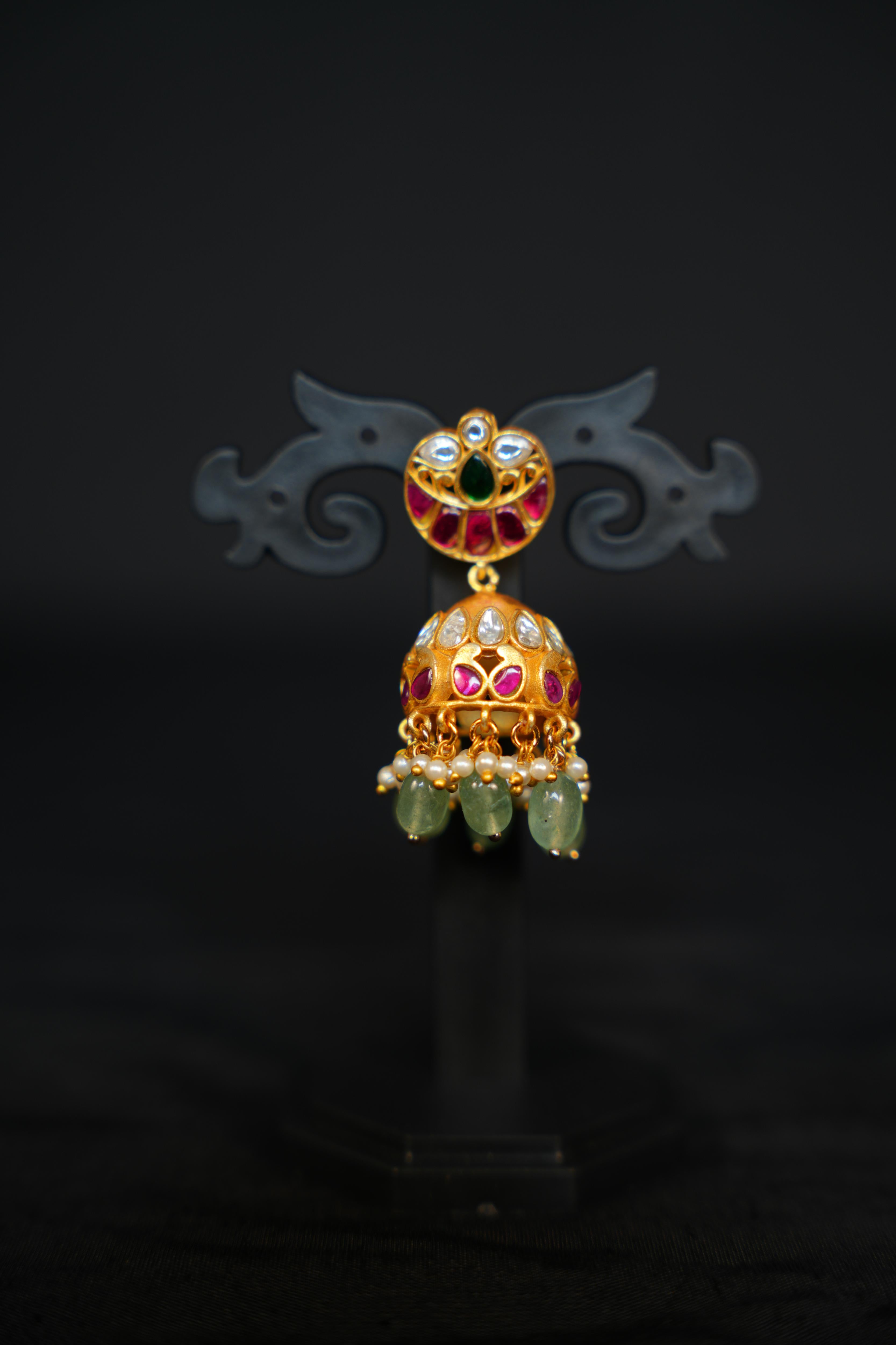 ISHNA Anvika Classic Kundan Jhumkas