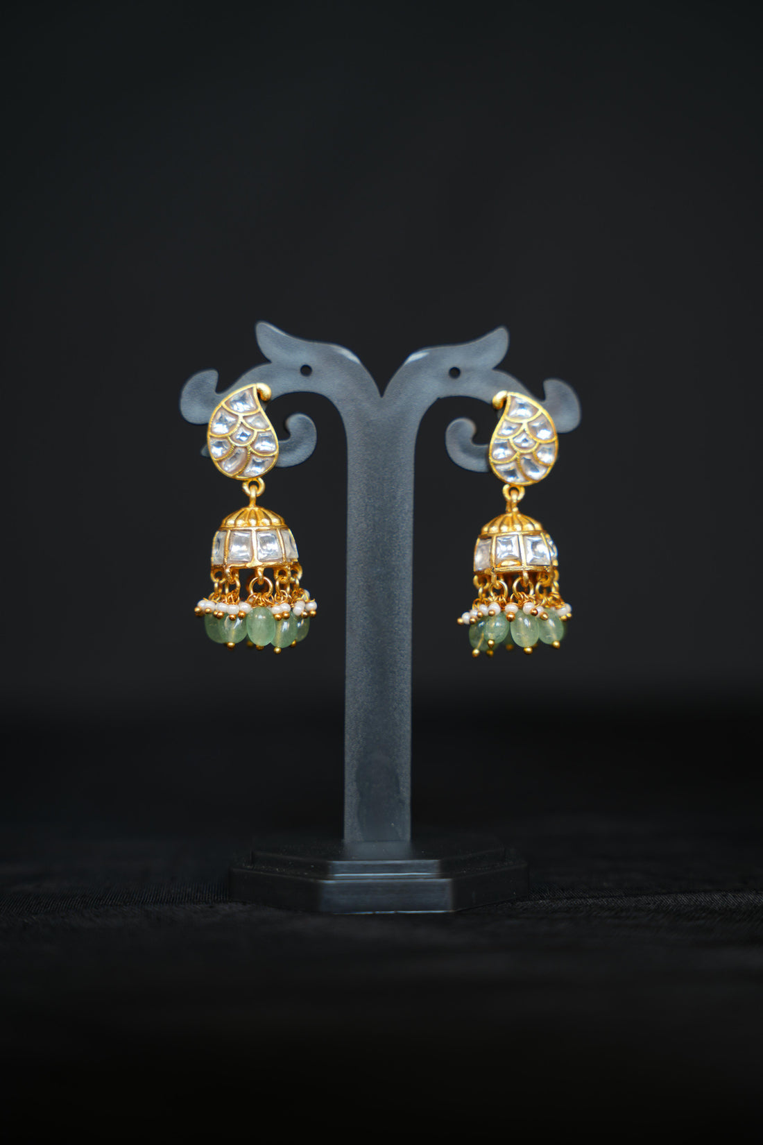 ISHNA Vritika Kundan Jhumkas