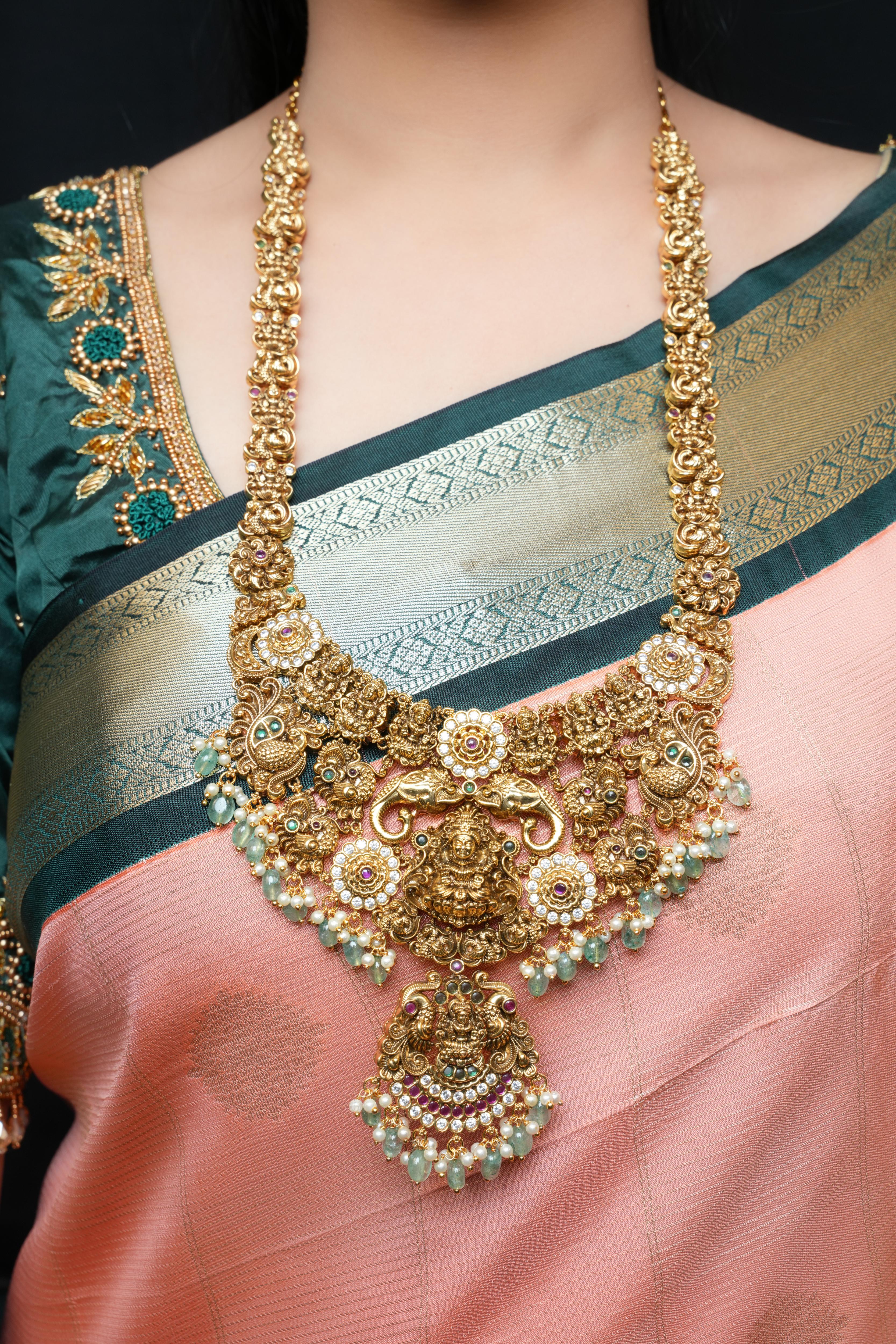 Grand Lakshmi Antique combo bridal set with Earrings