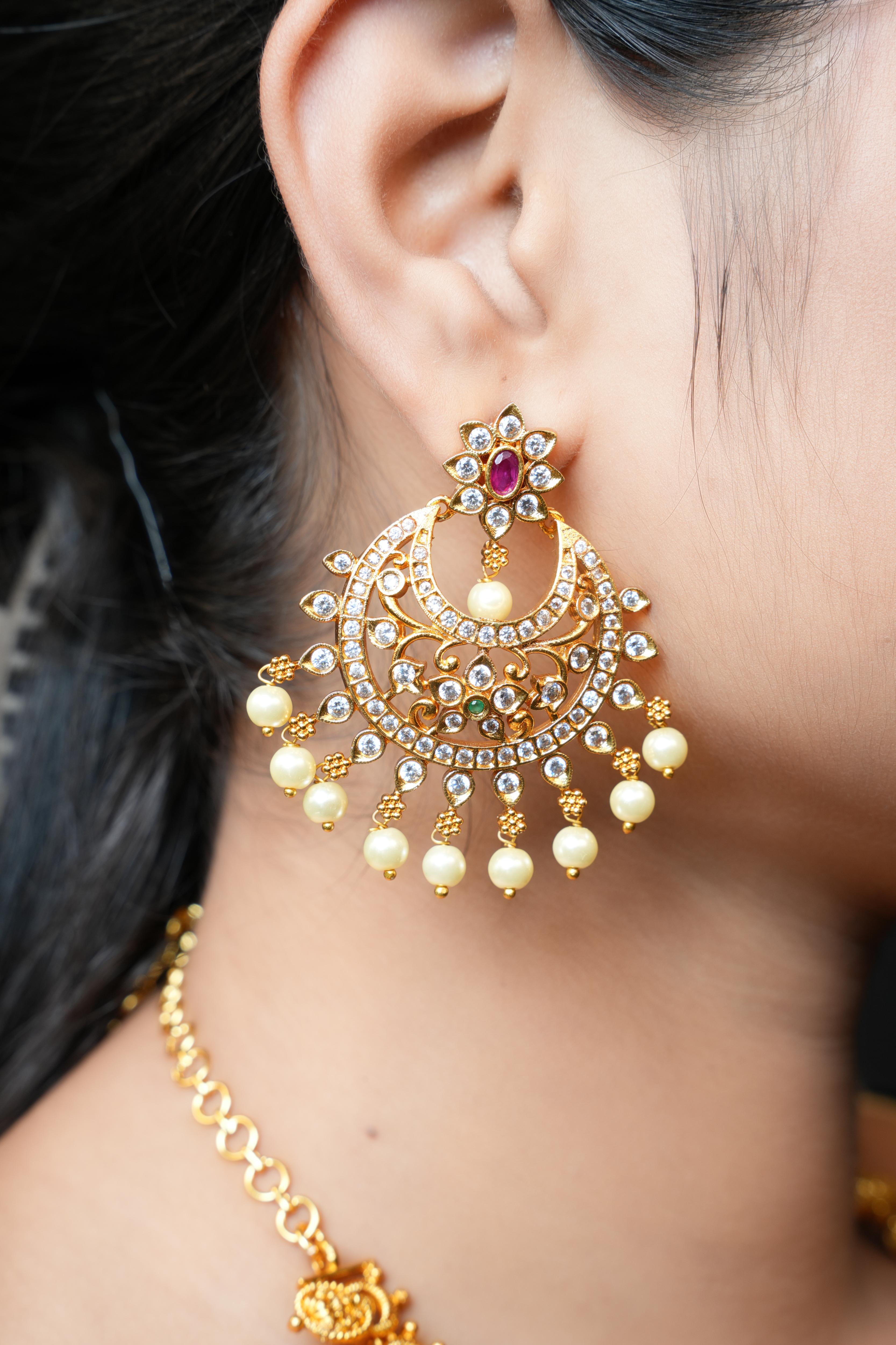 Grandeur Pearl Antique Haaram Set