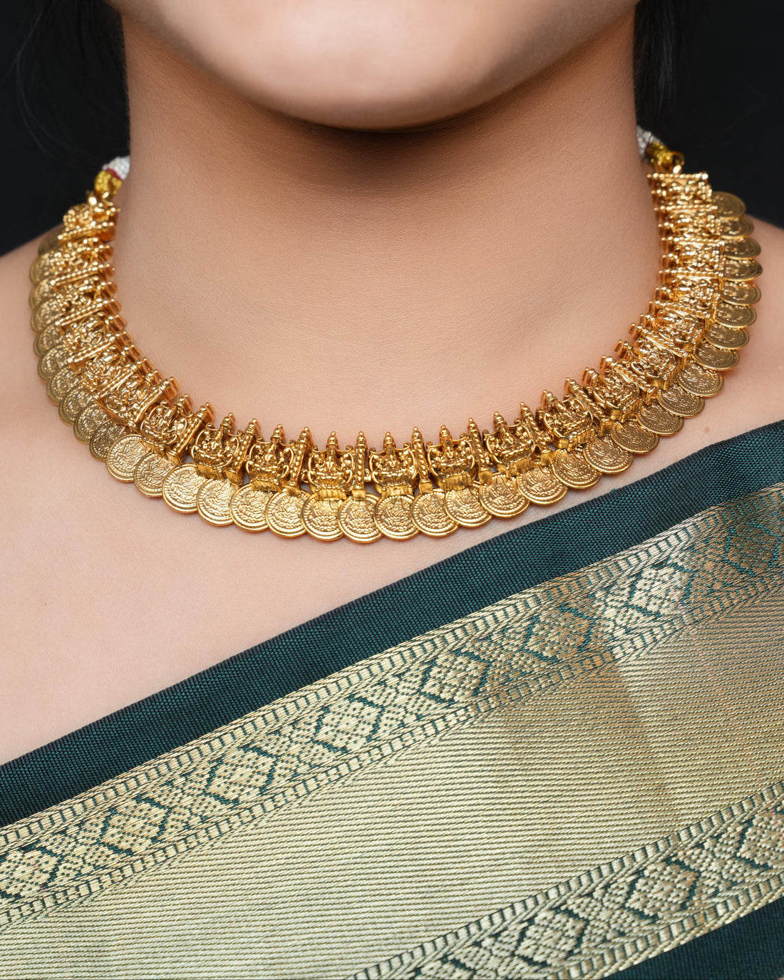 ISHNA Swarna Kasulaperu Necklace Set
