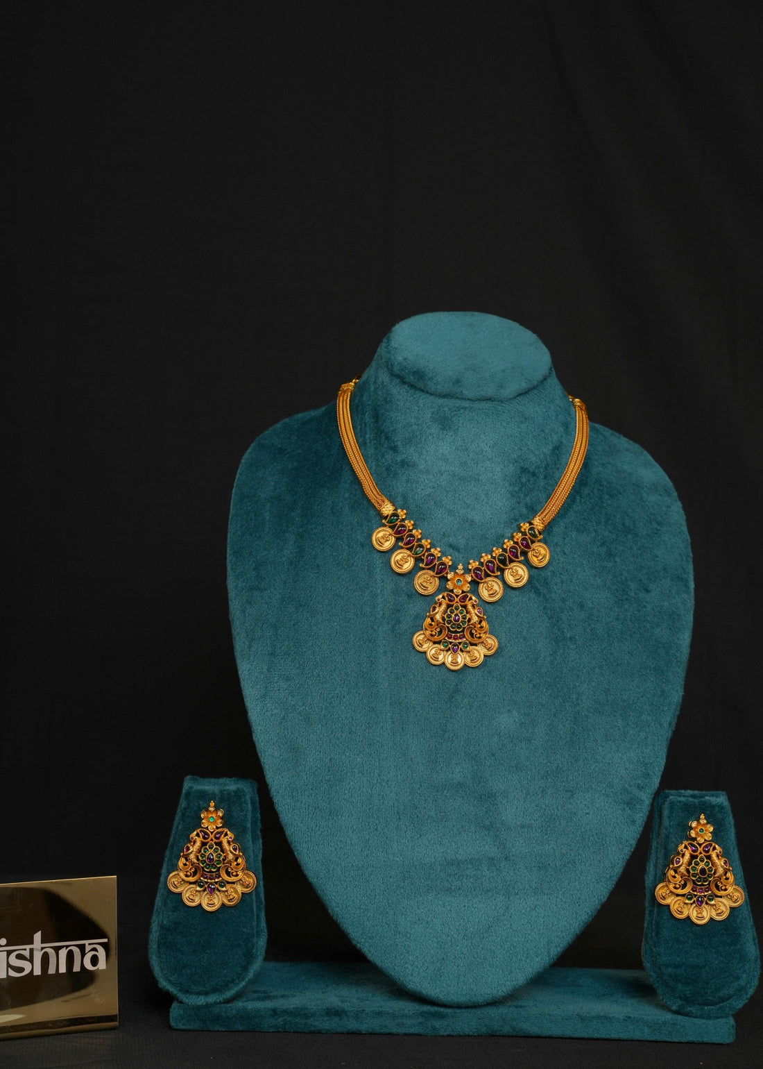 Navarasa Short Neck Set