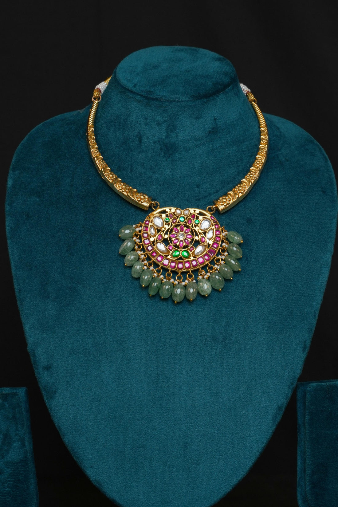 Pendant Siri Mutyam Kante Neckale
