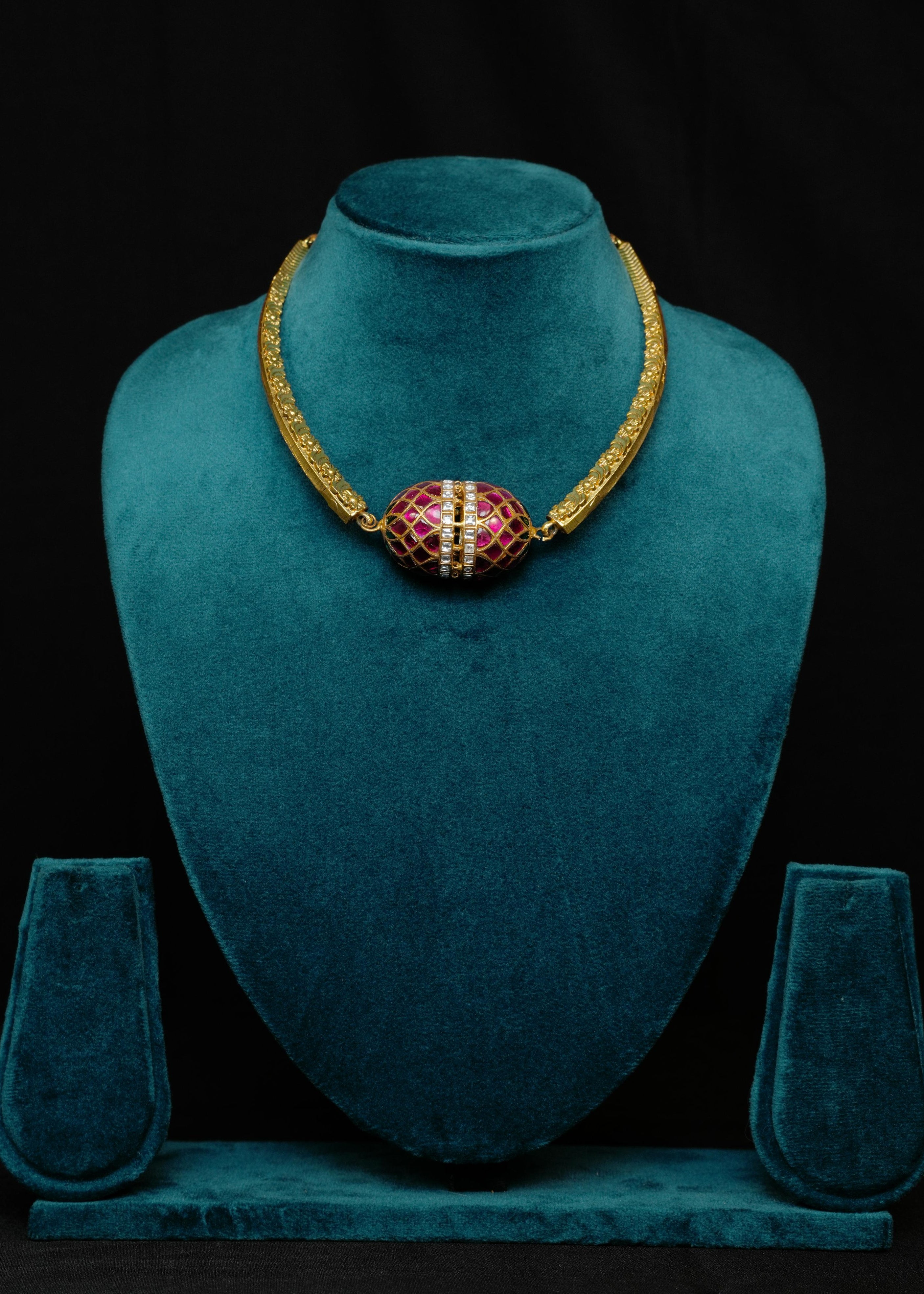 Regal Ruby Kante Necklace