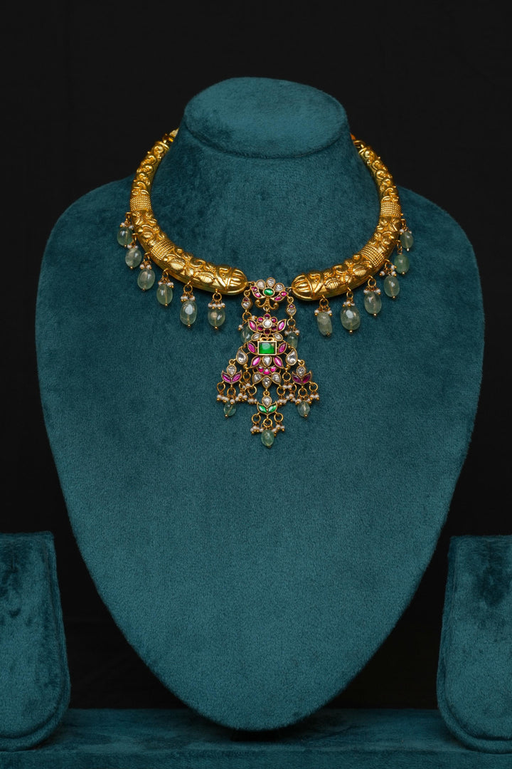 Heitage Temple Kante Necklace