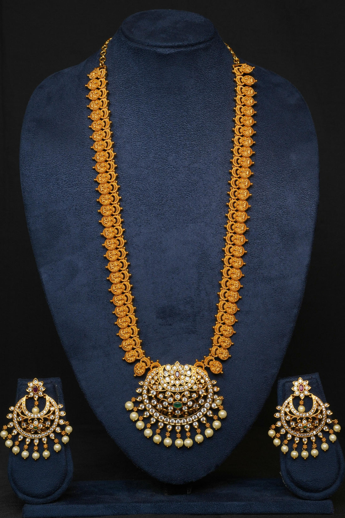 Grandeur Pearl Antique Haaram Set