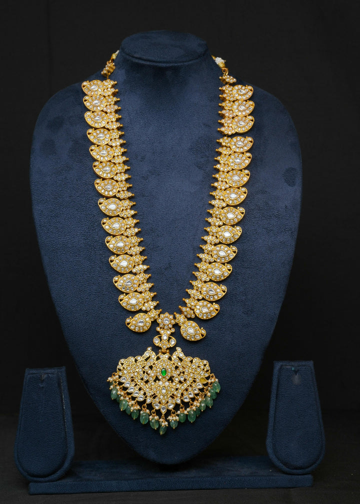 Dhwimukhi Maharani Haaram