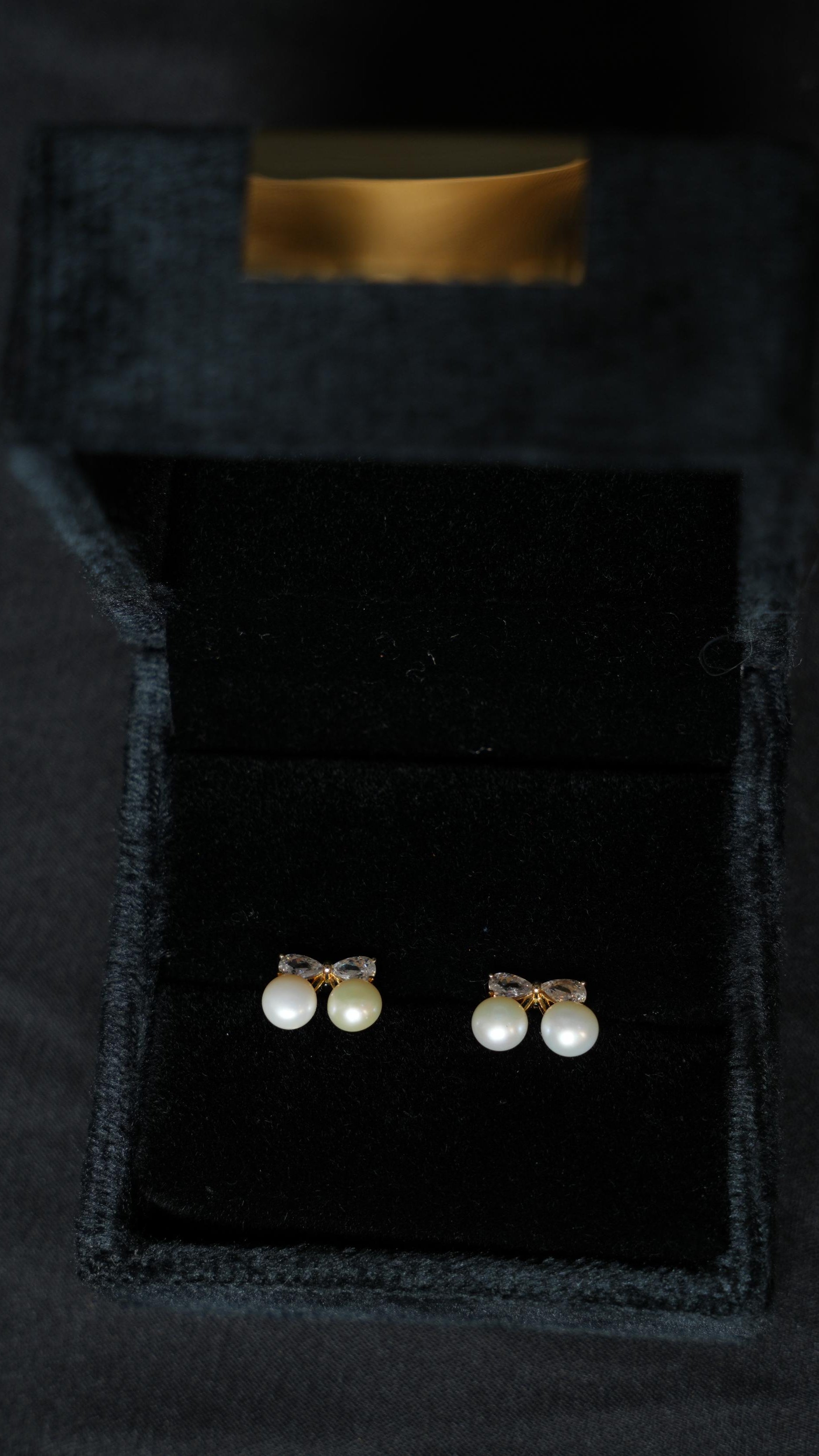 92.5 Silver Ishna Amara Pearl Crystal Studs