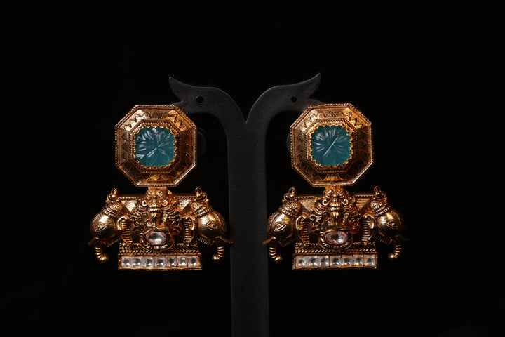 Gajraaj kundal Earrings