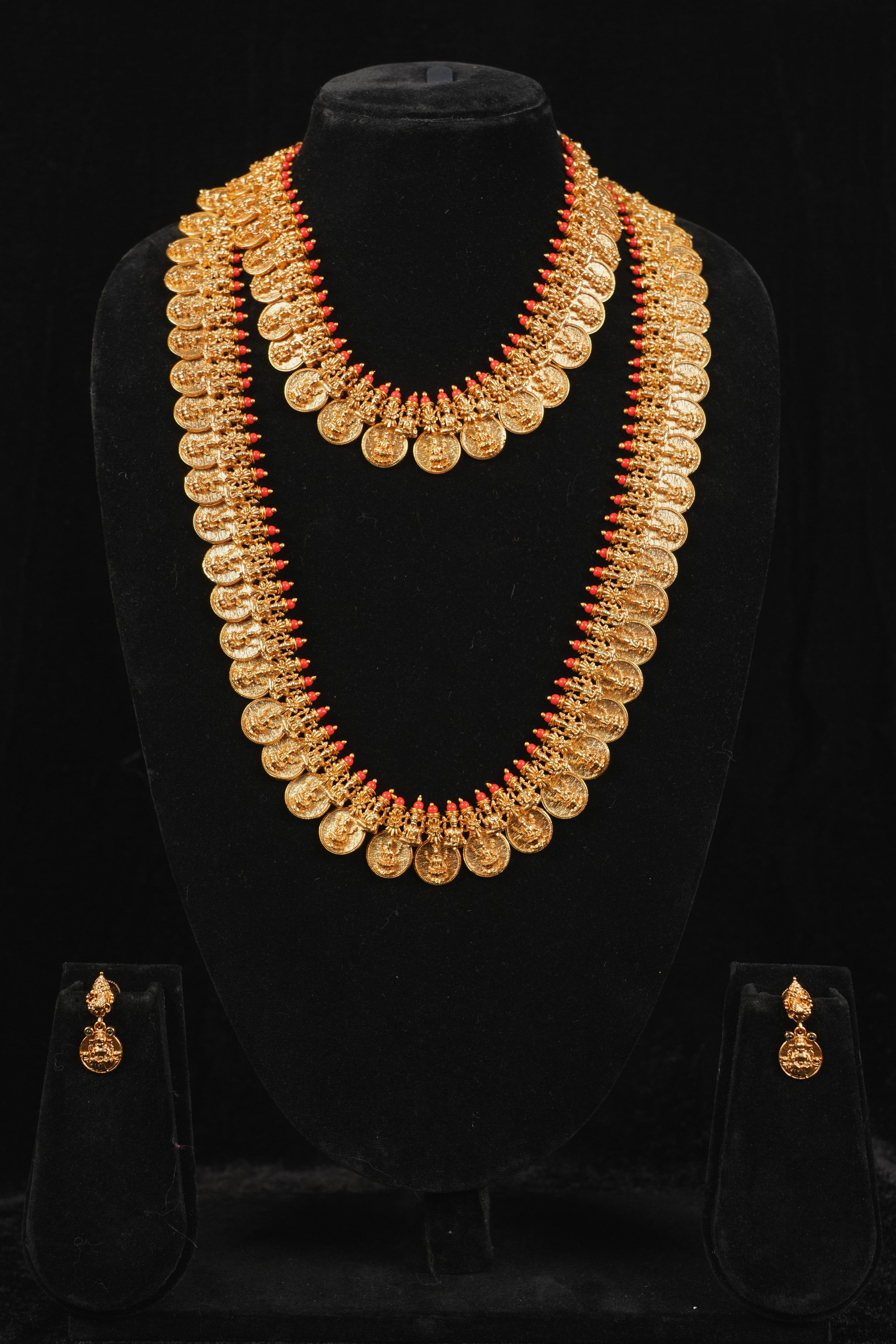 Kasuperu luxe Necklace set