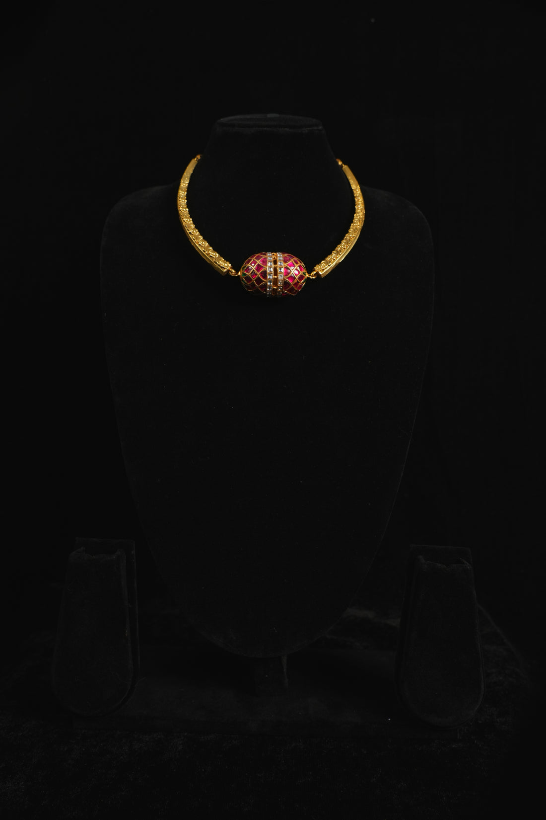 The Regal Ruby Orb Choker
