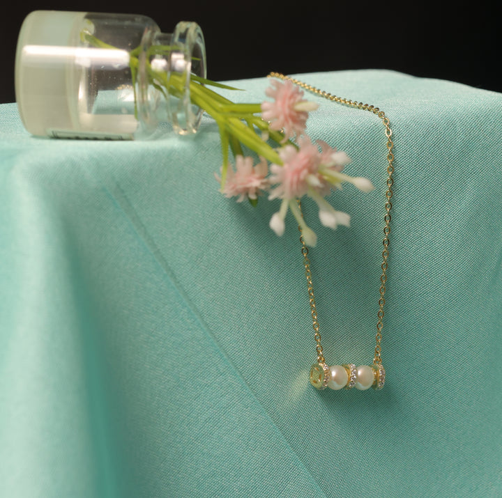 Twin Pearl Grace Chain