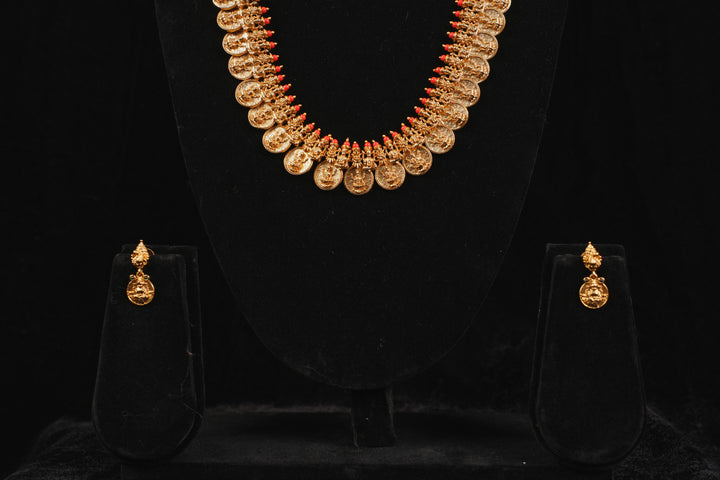 Kasuperu luxe Necklace set
