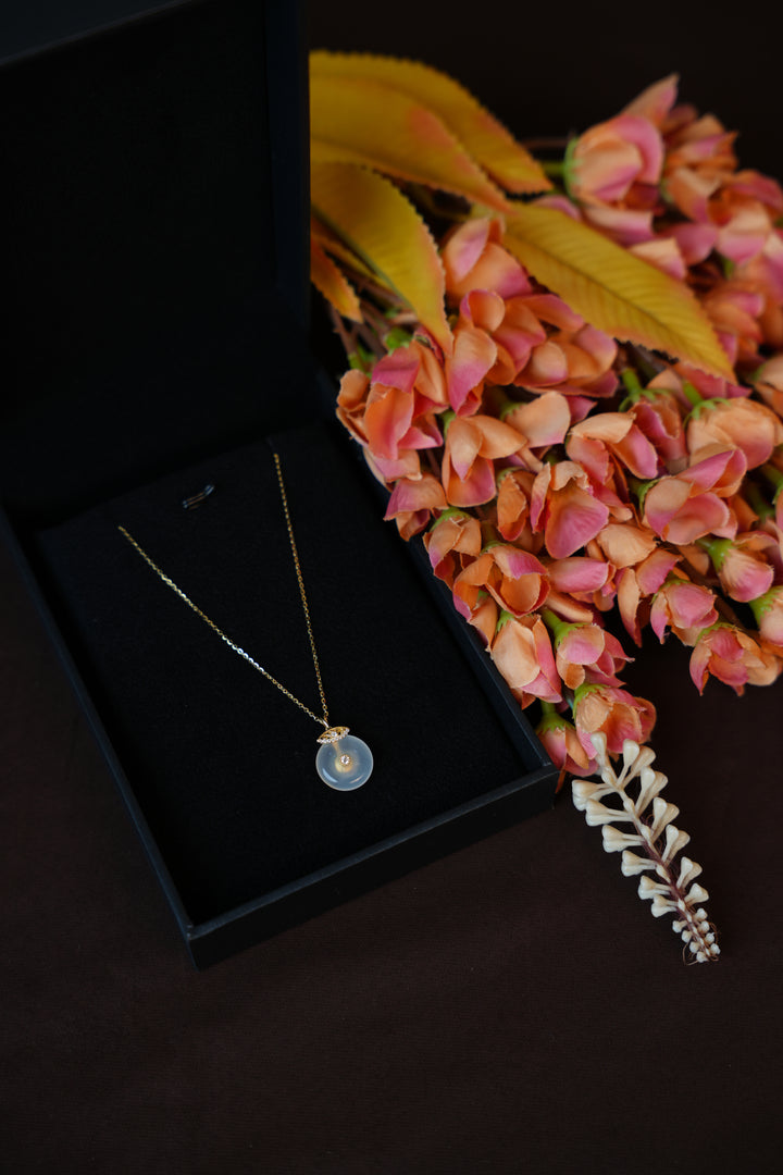 92.5 Silver Ishna Celestial Disc Pendant Chain