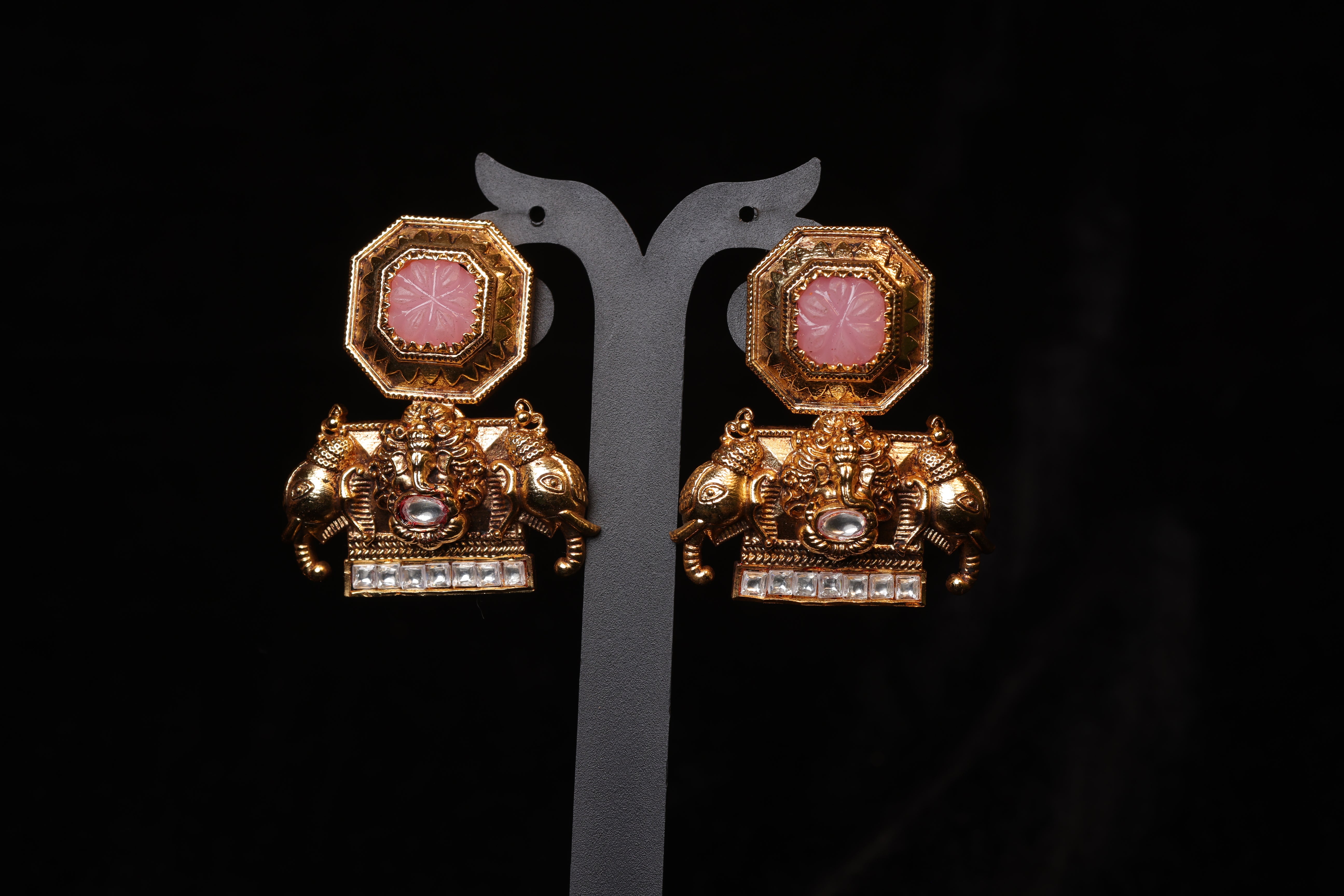 Gajraaj kundal Earrings