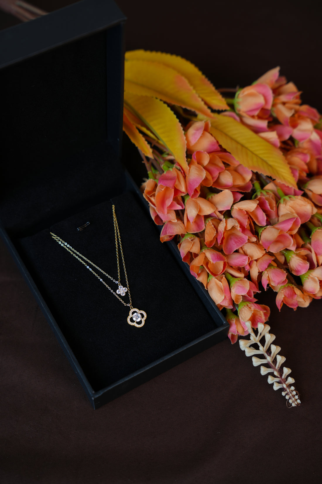 92.5 Silver Ishna Double Layer Clover Pendant Chain