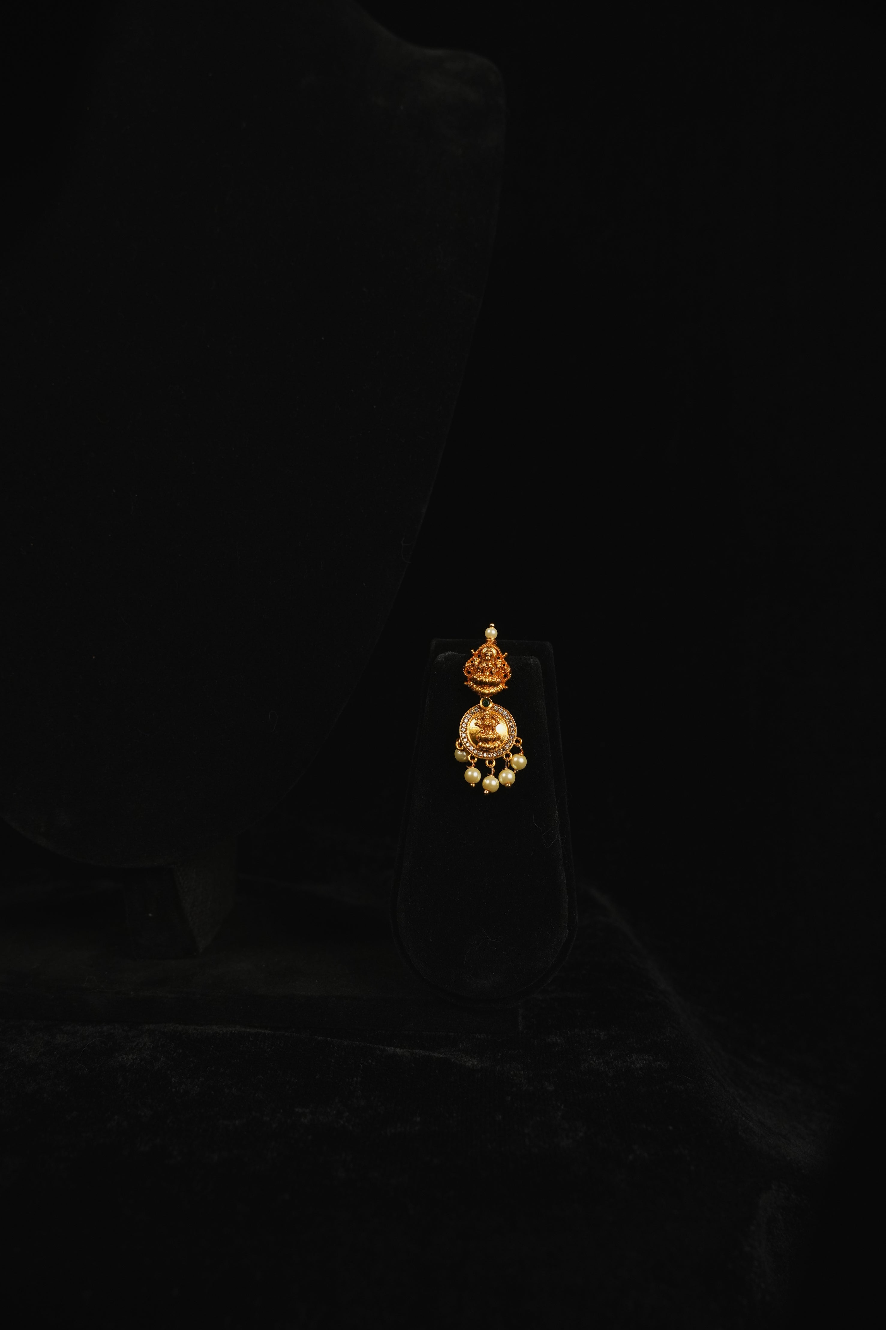 Deepam Pooja Traditional Neck Set