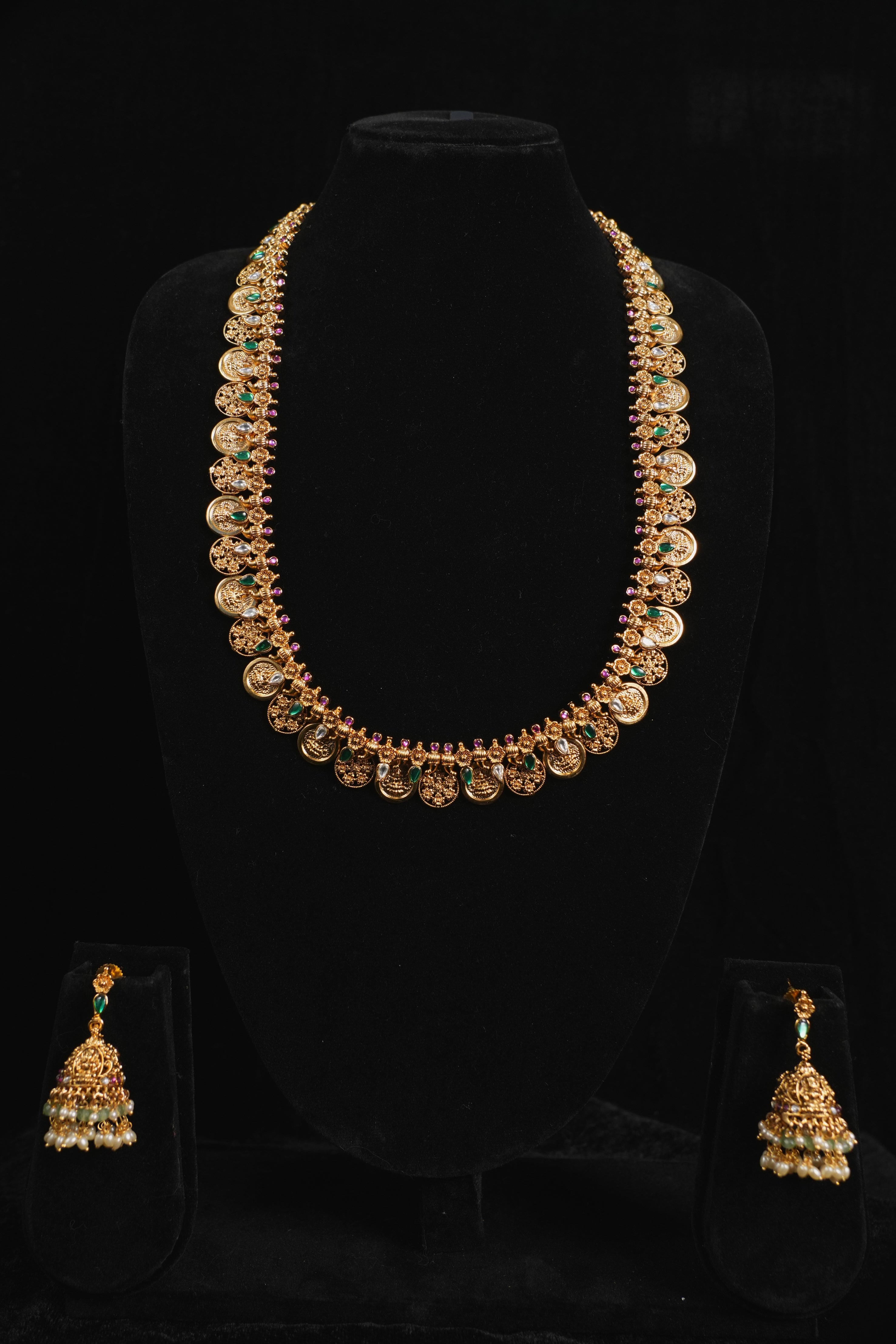 Golden kasulperu gemstone necklace