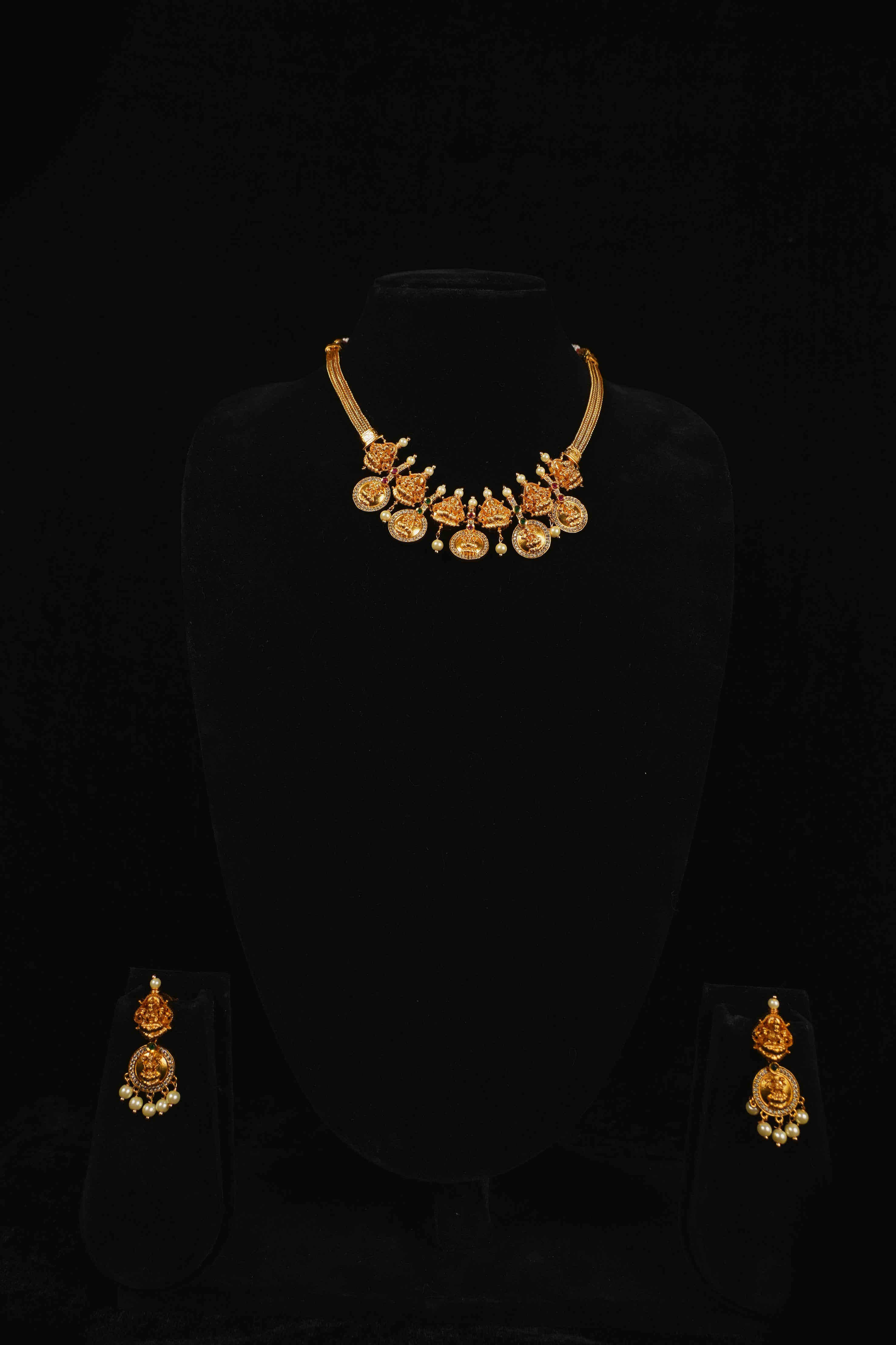 Deepam Pooja Traditional Neck Set