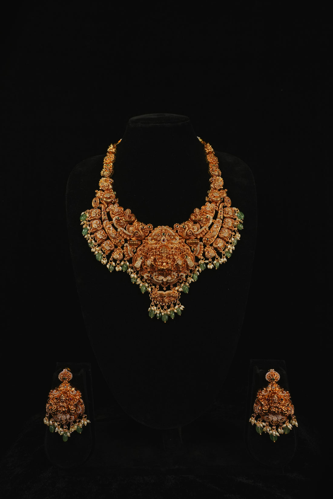 Sculpted Swarna Bimba Necklace