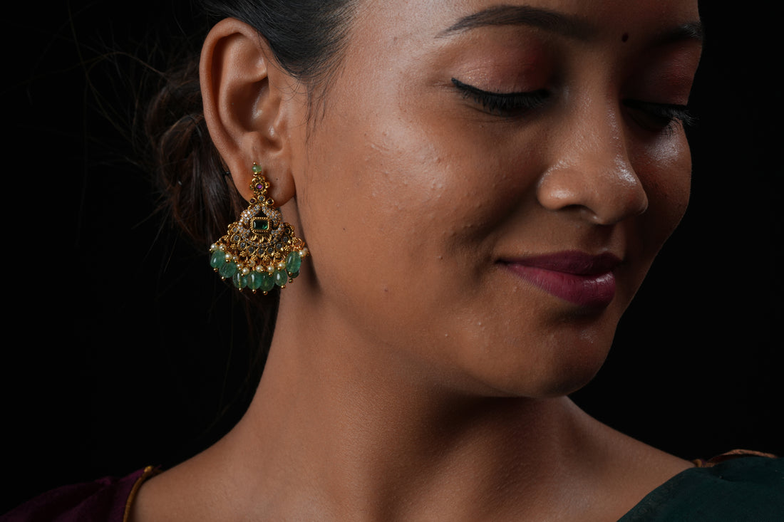 The Emerald Antique Stone Necklace