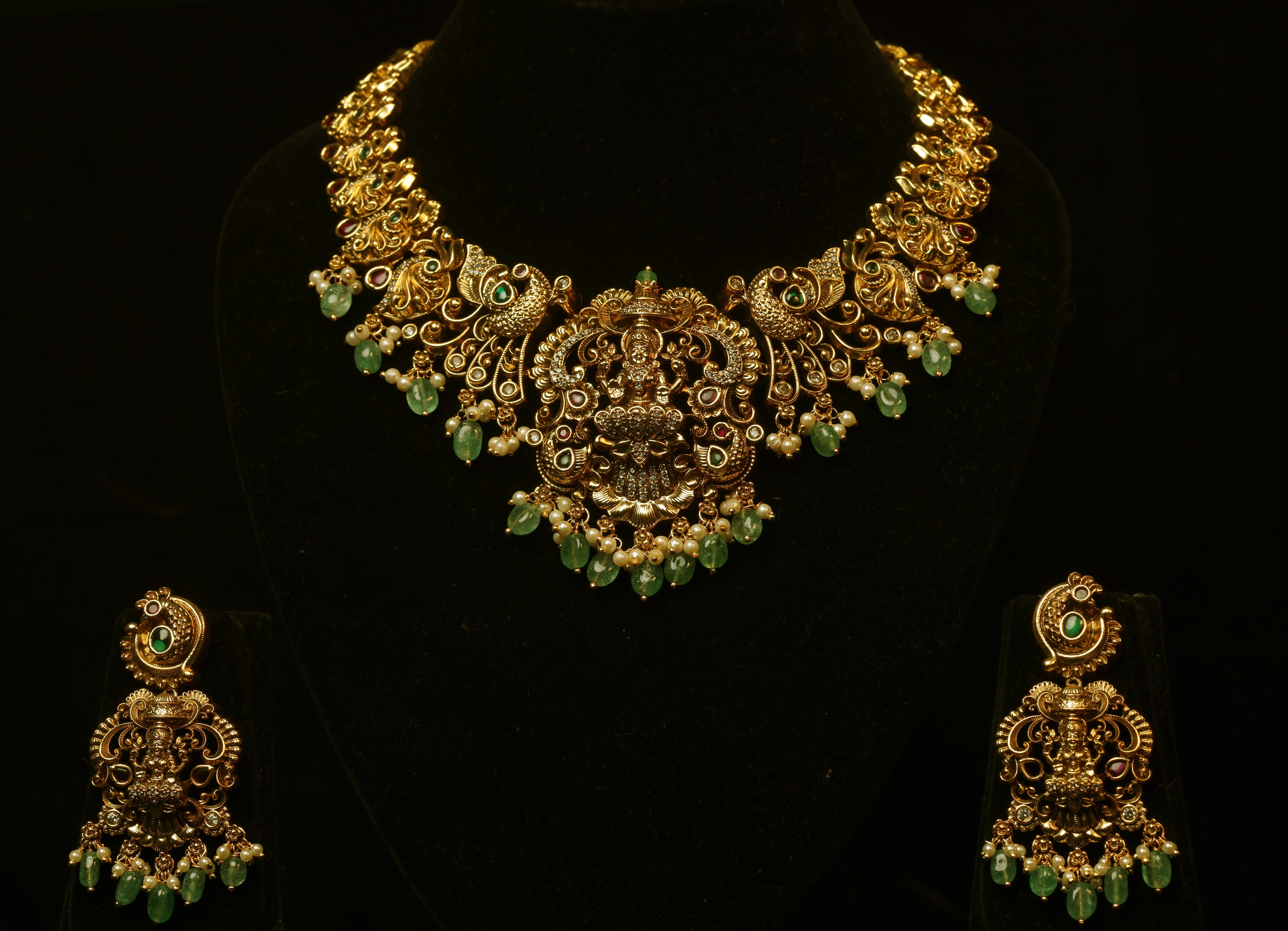 Mayuri Lakshmi Haram