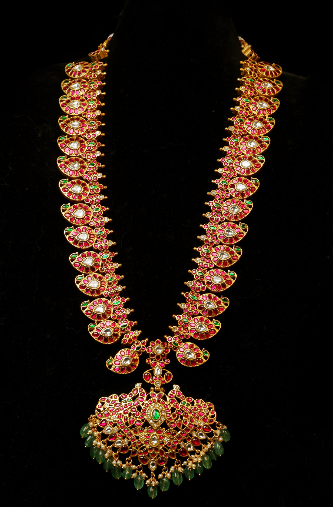 Dhwimukhi Maharani Haram