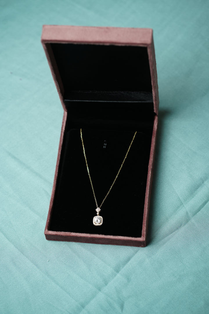 92.5 Sliver Ishna Crystal Square Pendant Chain