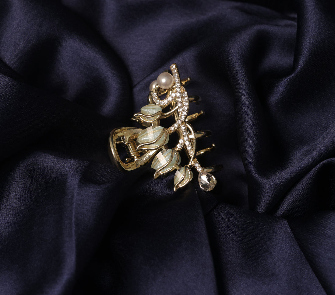 The Golden Trelis Clips