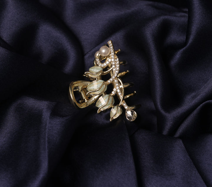 The Golden Trelis Clips