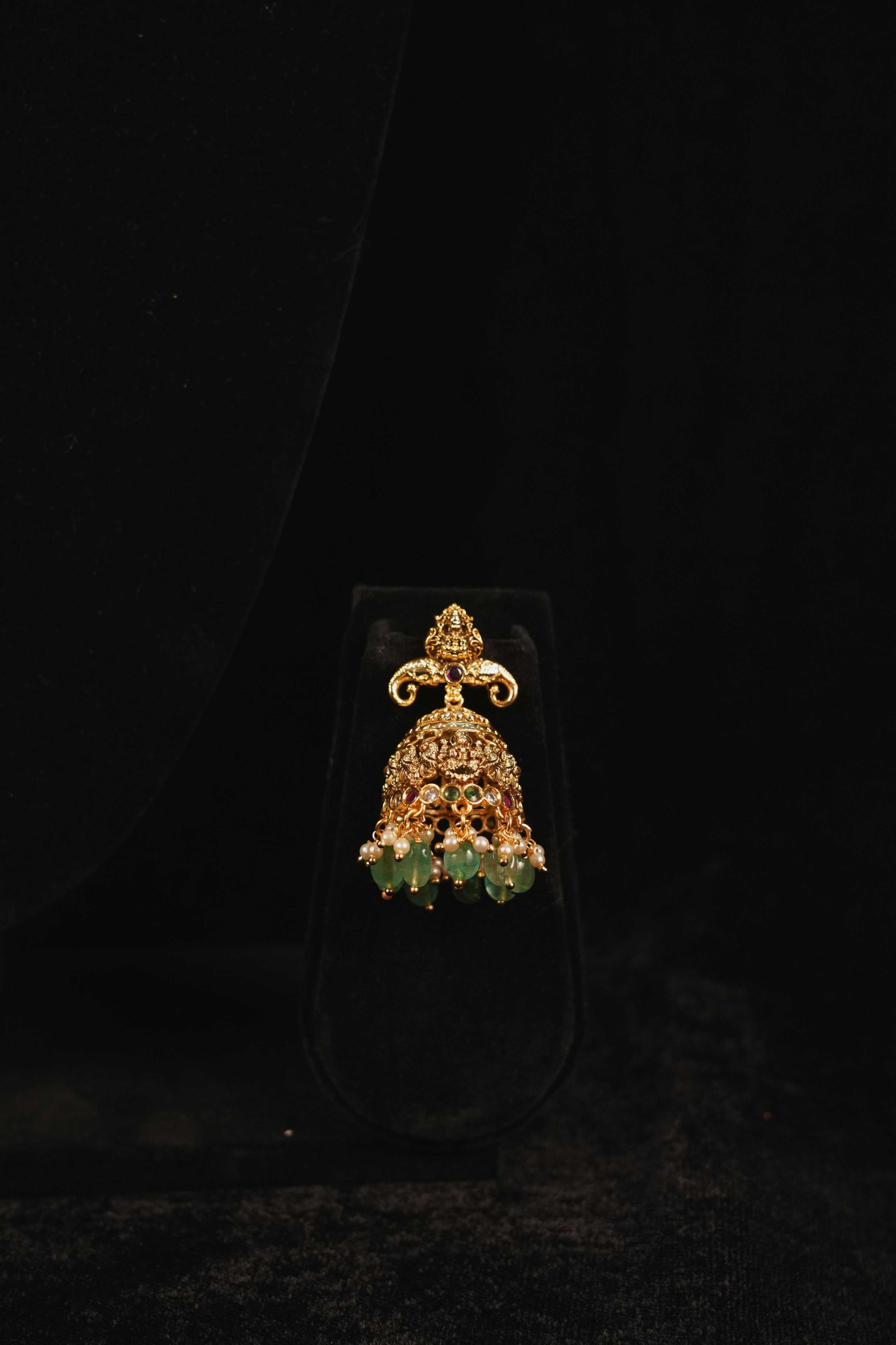 Grand Lakshmi Antique wedding set with Earrings