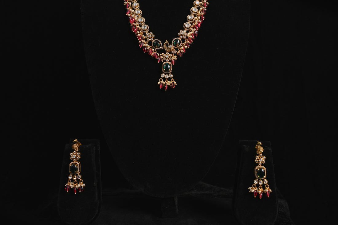 Golden Pranam Majestic Aura Set