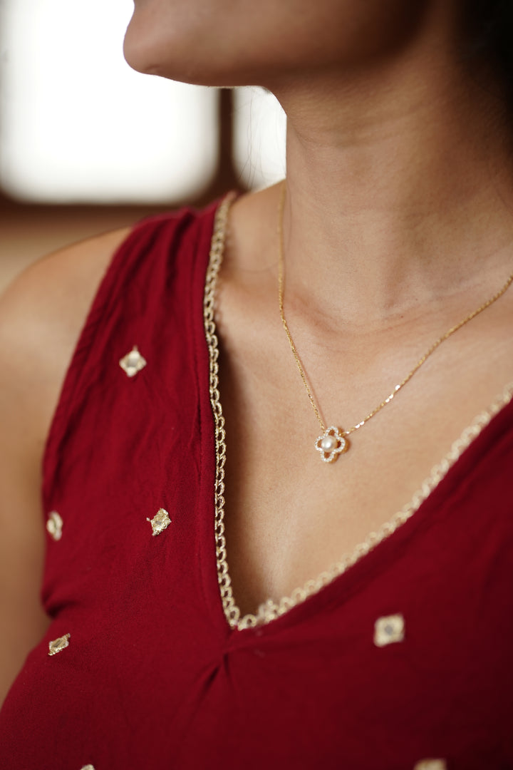 92.5 Silver Ishna Flower Charm  Pendant Chain