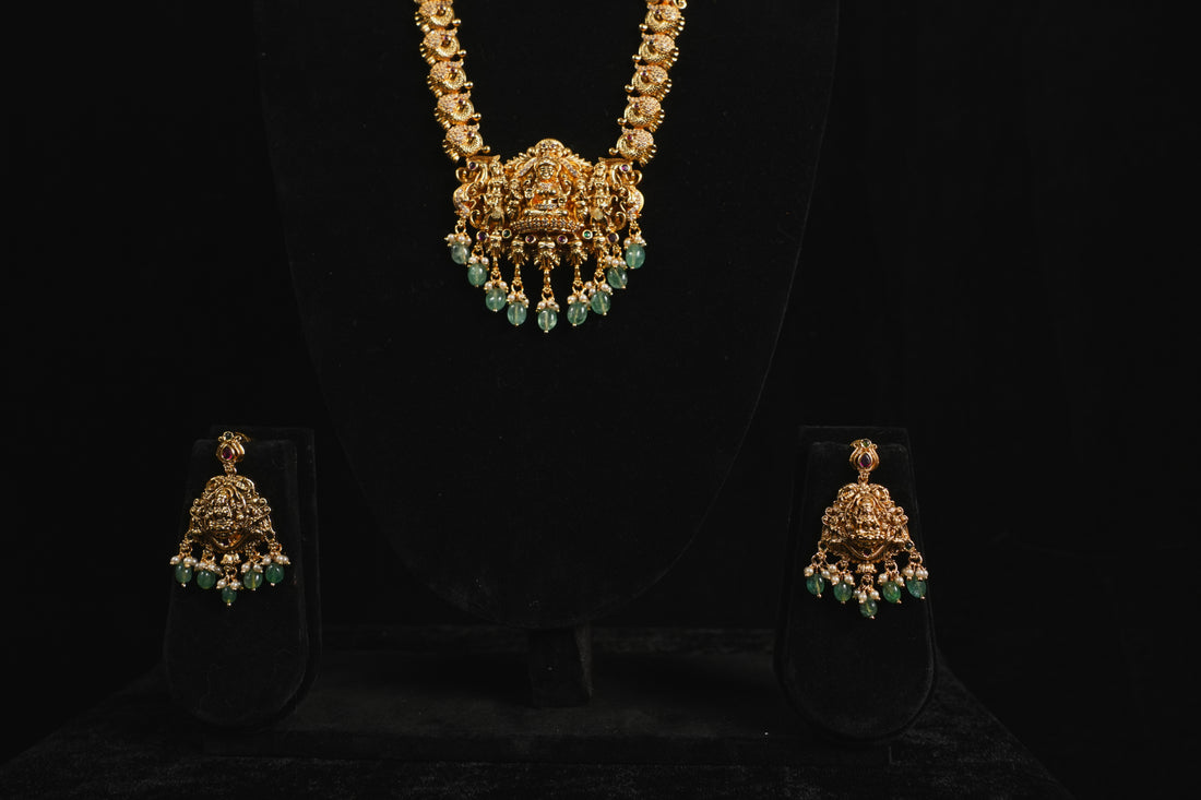 Aadhaya Emerald Drop Necklace