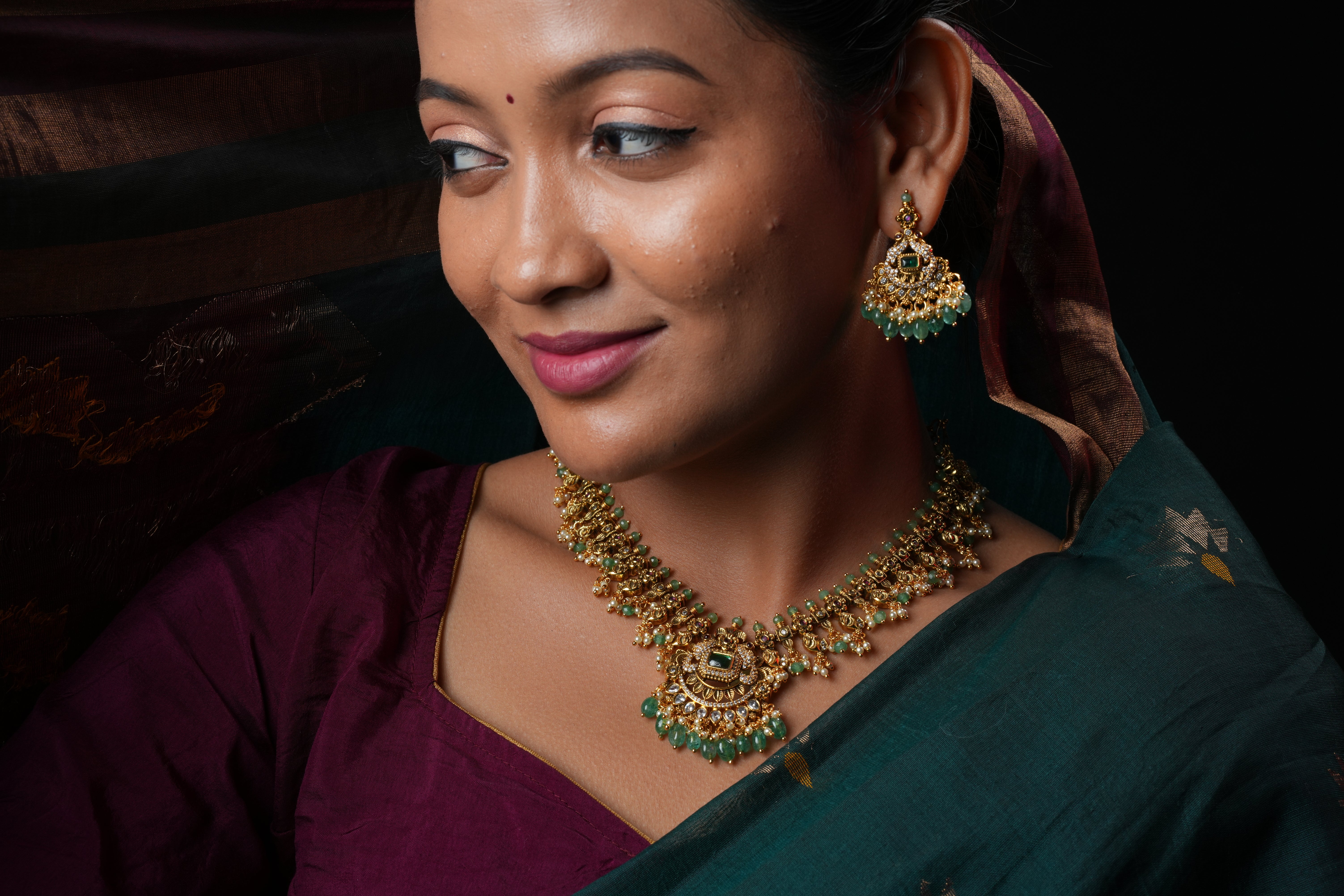 The Emerald Antique Stone Necklace