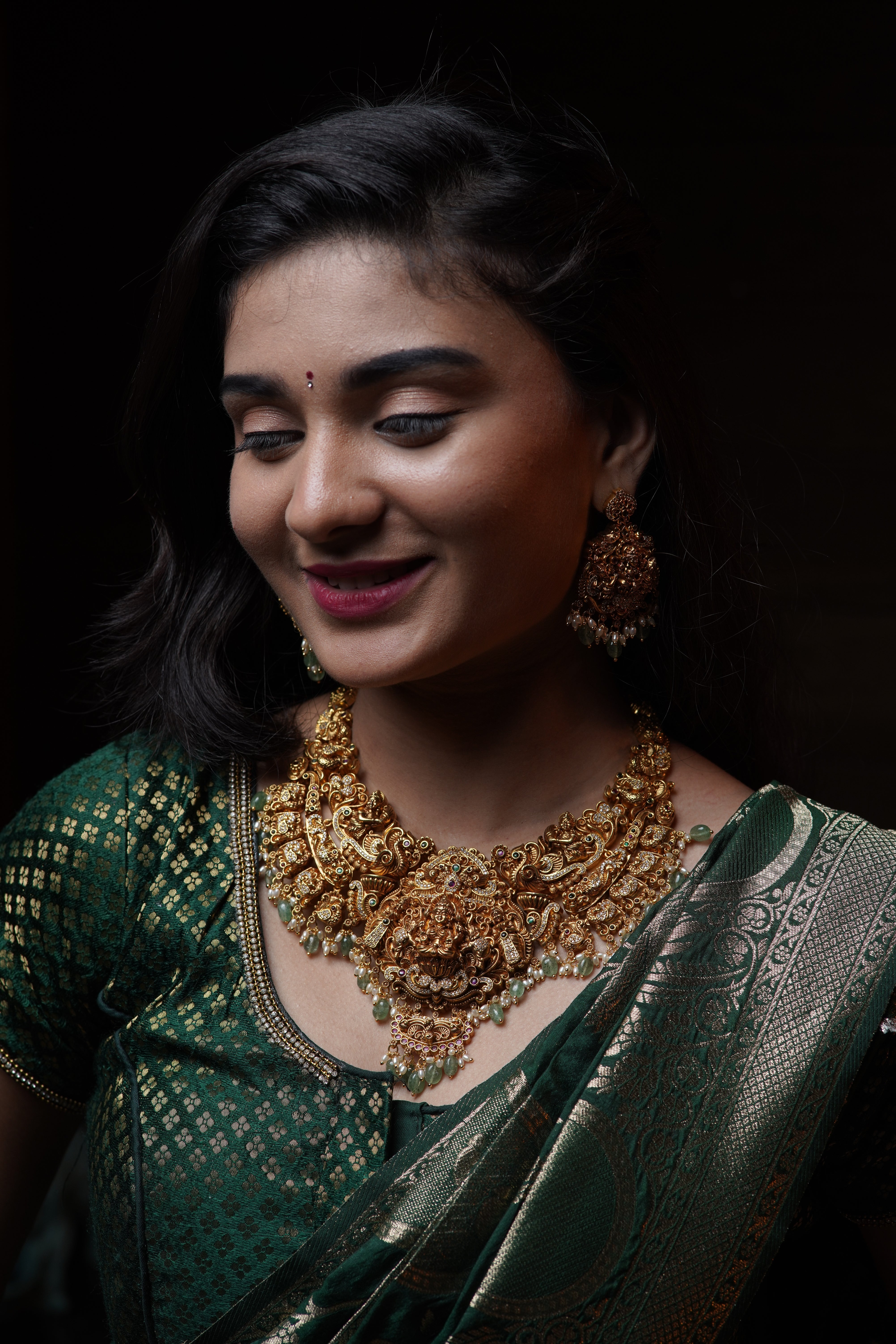 Sculpted Swarna Bimba Necklace