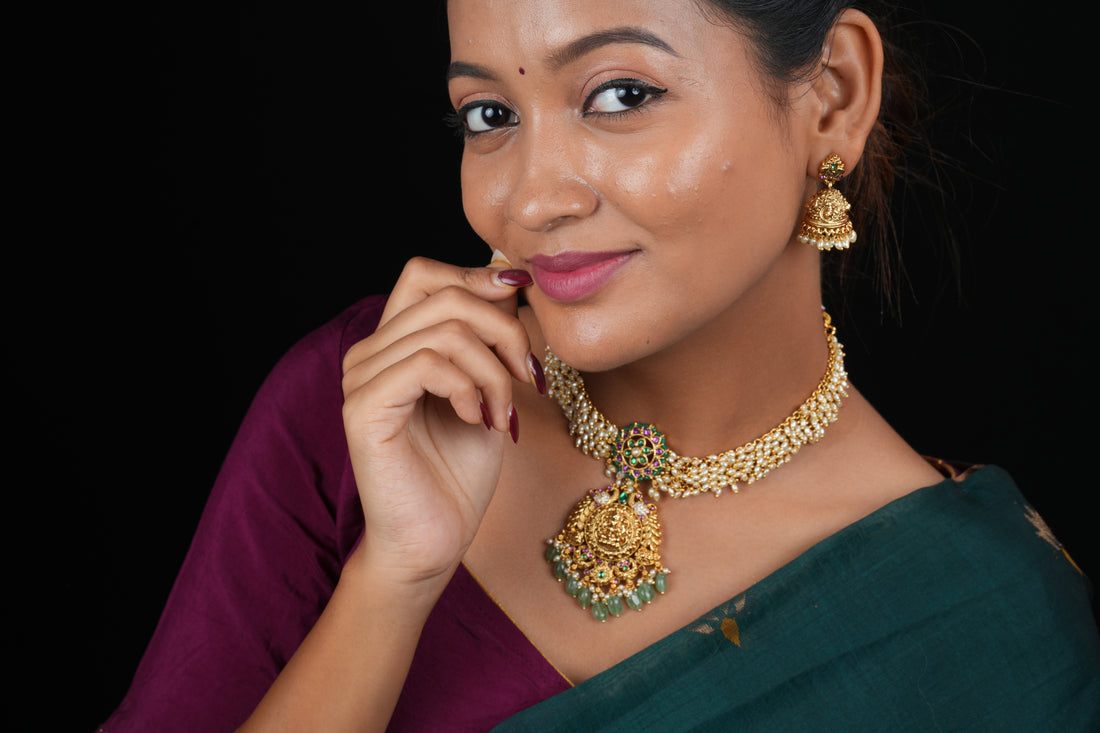Guttipusalu Emerald Gold Lakshmi  Haram