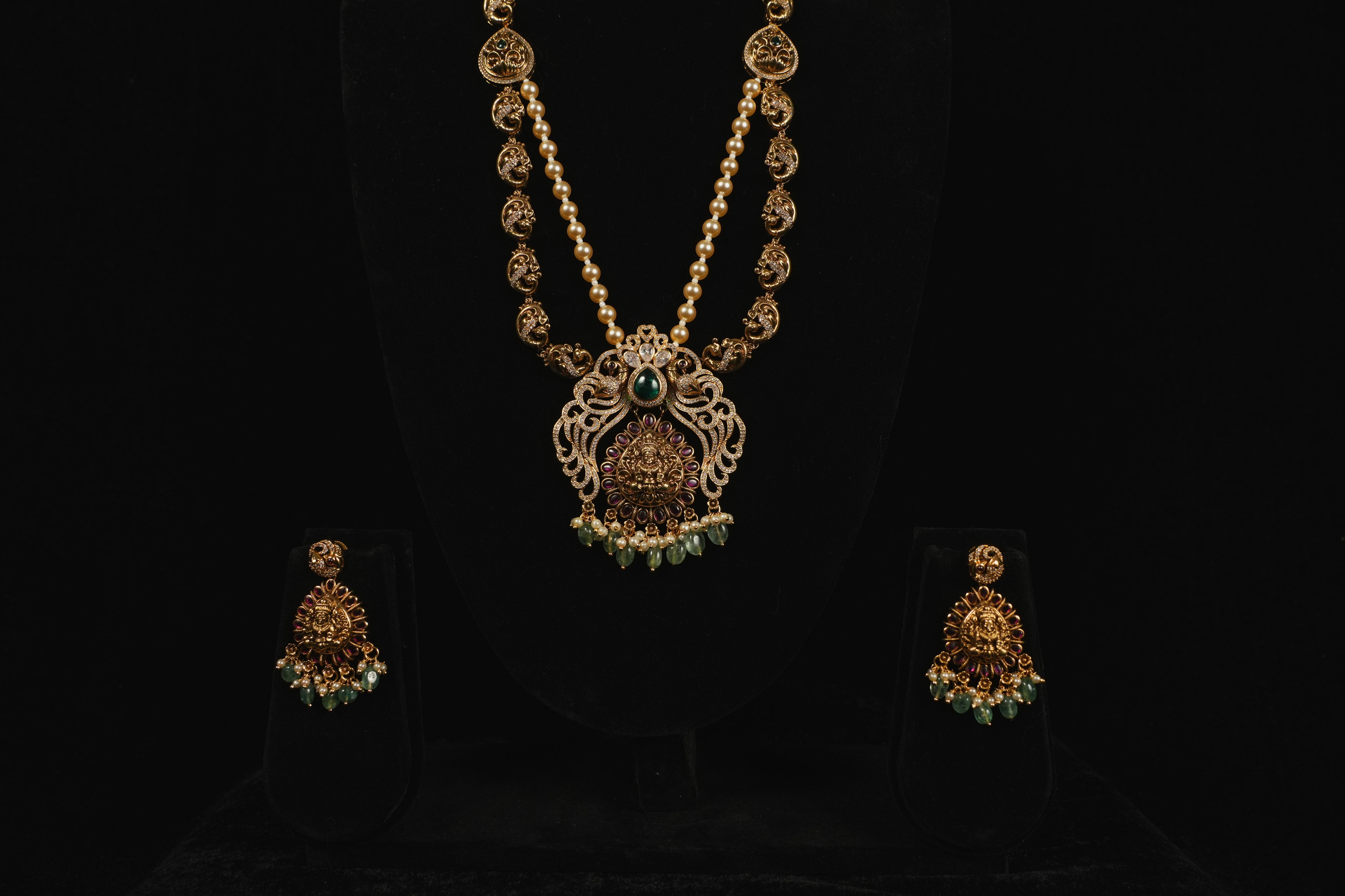 The Royal Dvijala Haram