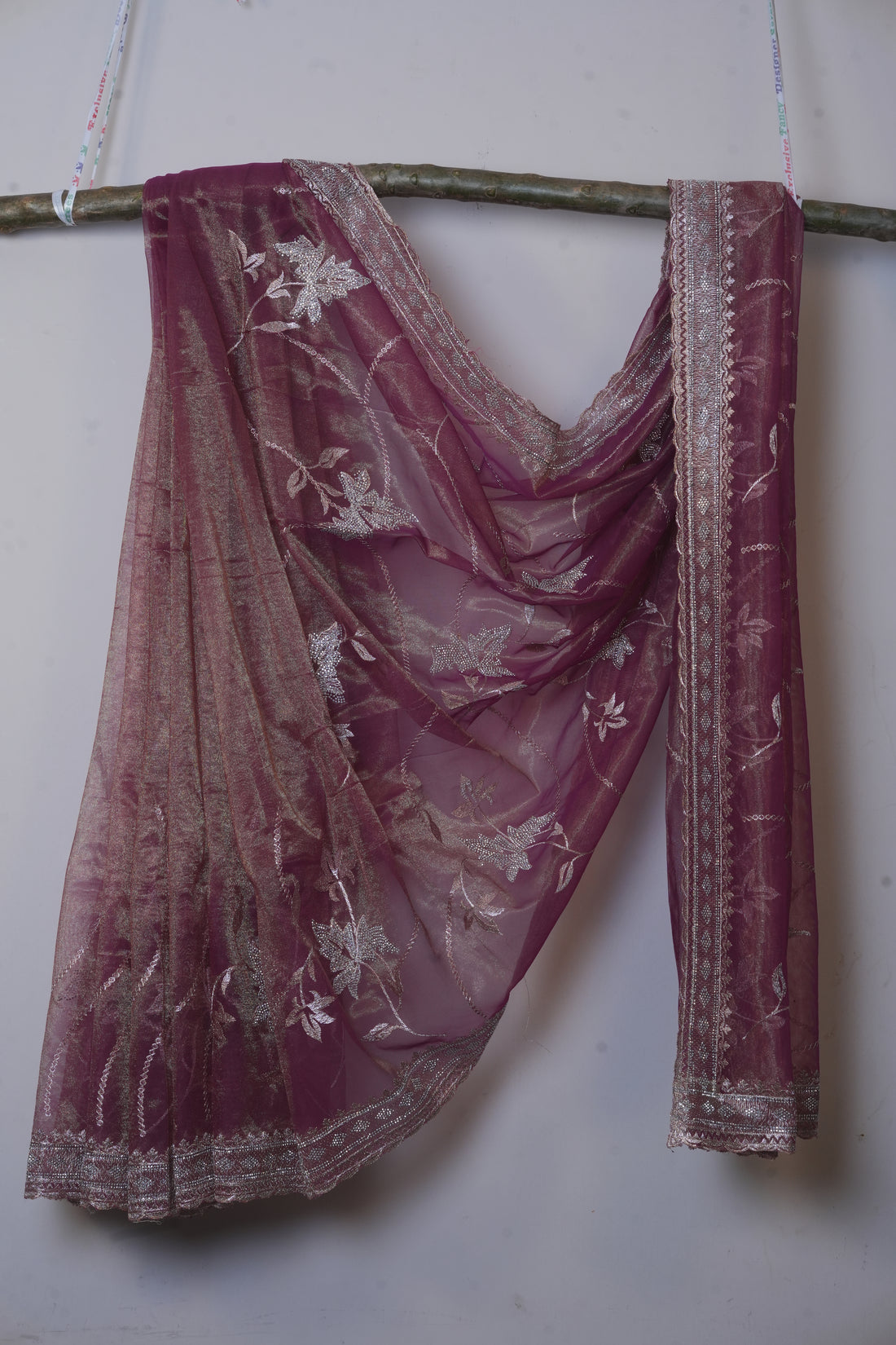 Mauve Wine Light Weight Premium Organza Saree With leaf Embroidary Border