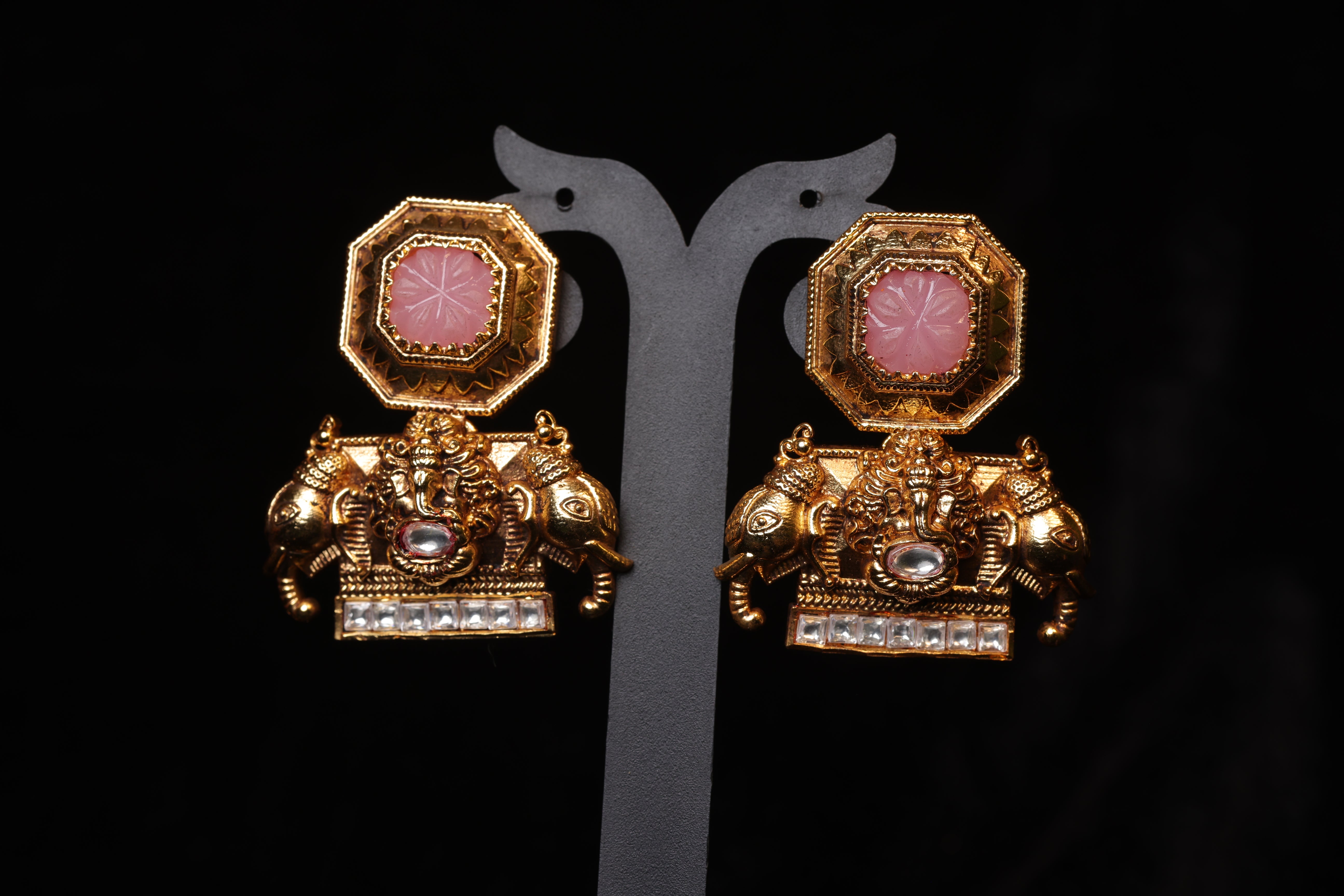 Gajraaj kundal Earrings