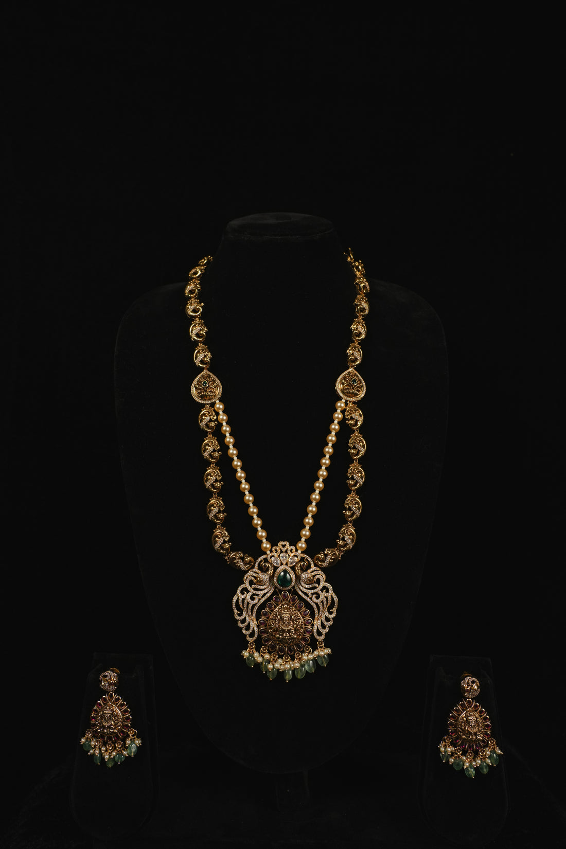 The Royal Dvijala Haram