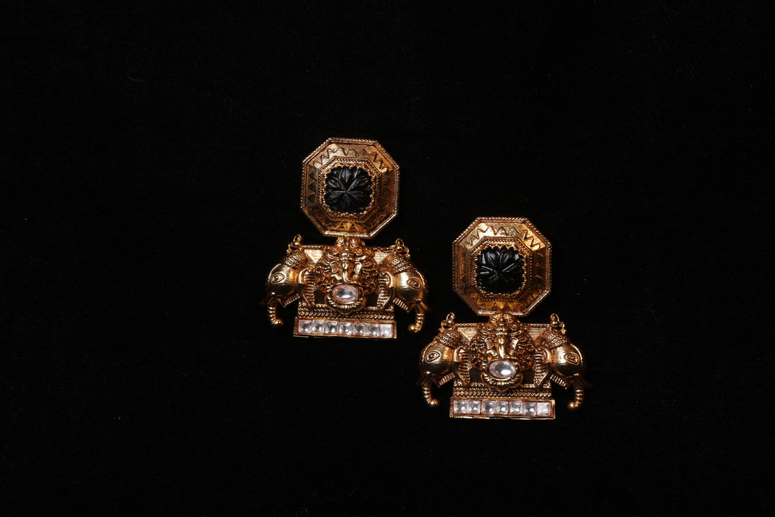 Gajraaj kundal Earrings