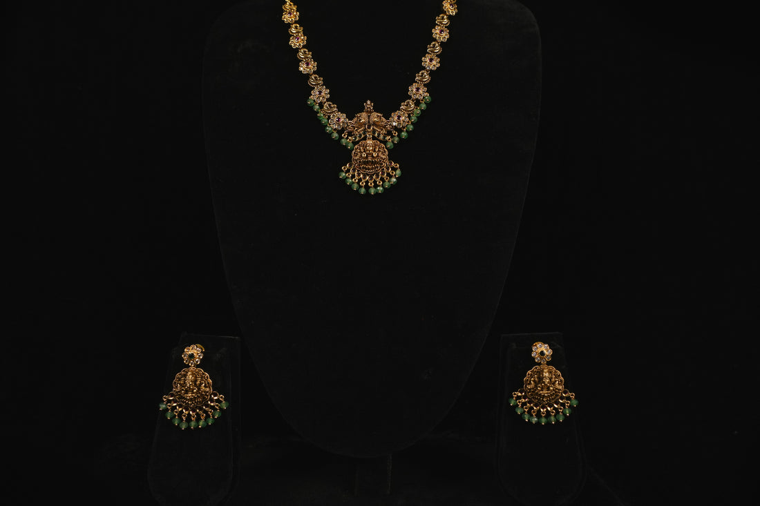 Classic Sowbhagya Jewellery Set