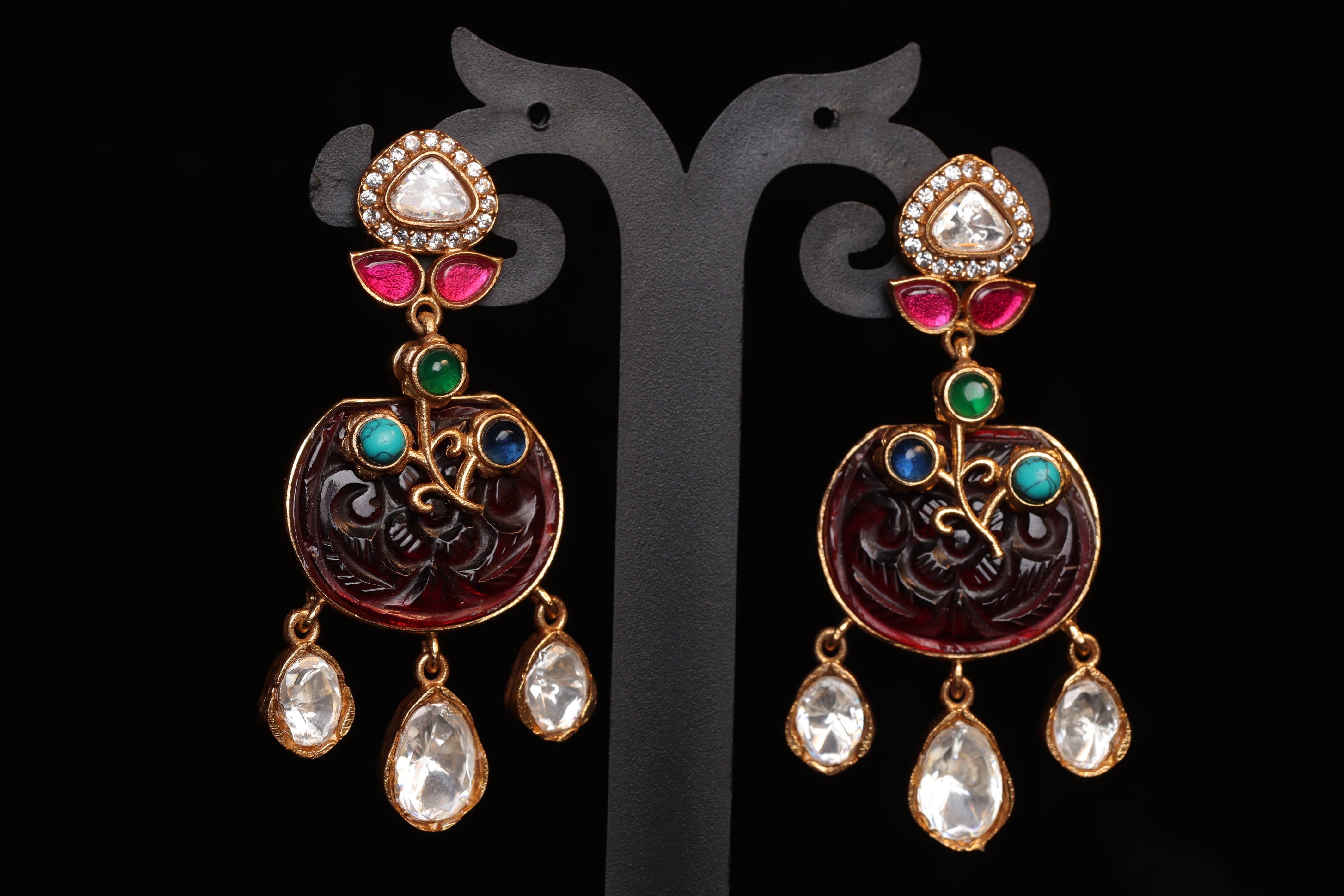 Vintage Carved Stone Kundans