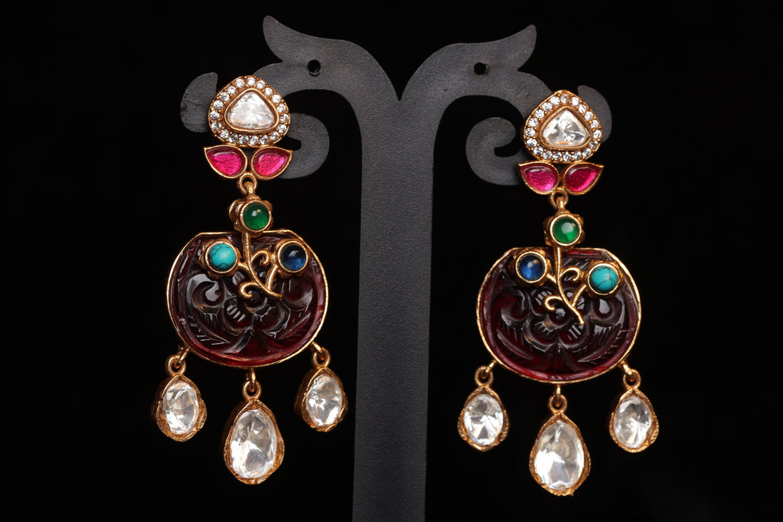 Vintage Carved Stone Kundans