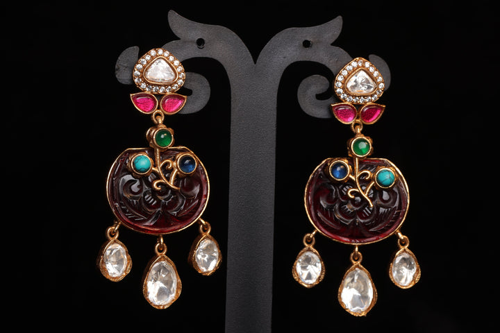 Vintage Carved Stone Kundans